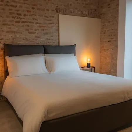 Apartment Recinto Nobili 1-parcheggio Privato Gratuito