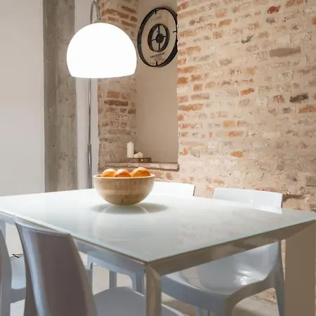 Recinto Nobili 1-parcheggio Privato Gratuito Apartmán