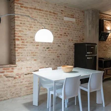 Recinto Nobili 1-parcheggio Privato Gratuito Apartmán Asti