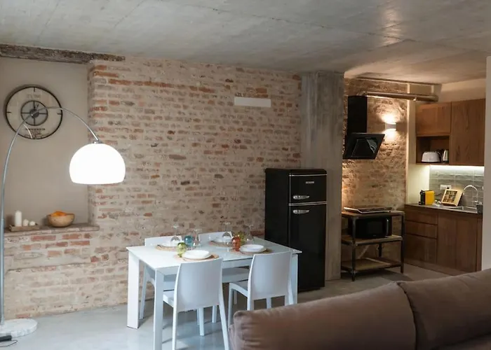 Recinto Nobili 1-parcheggio Privato Gratuito Daire